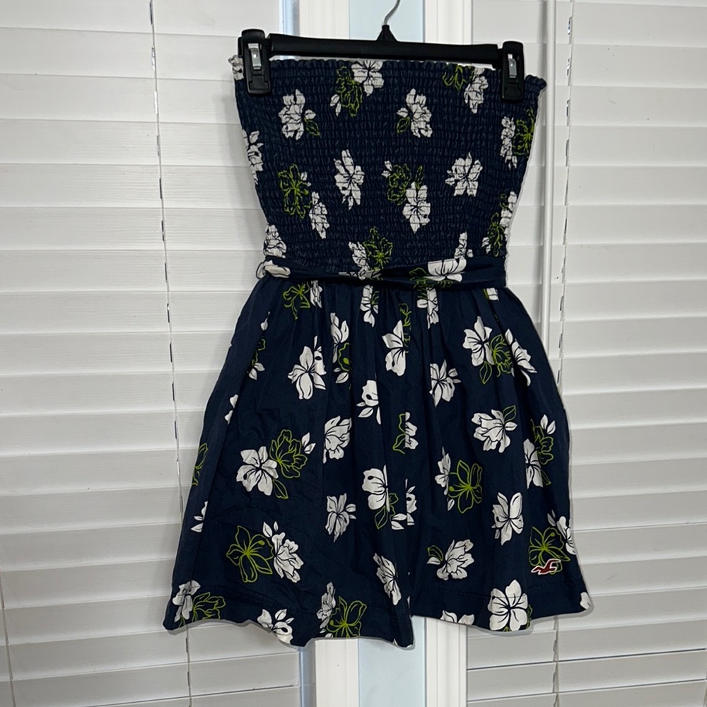 Hollister Y2K Floral Strapless Navy Dress